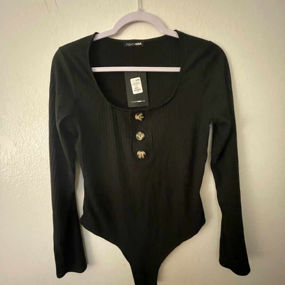 Janet Ribbed Button Bodysuit - Picture 4 of 6